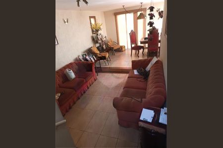 Casa à venda com 4 quartos, 250m² em Vila Sonia, São Paulo