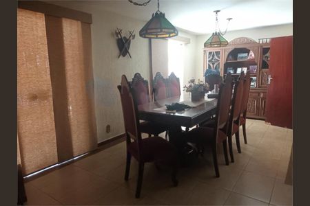 Casa à venda com 4 quartos, 250m² em Vila Sonia, São Paulo