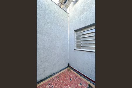 Casa à venda com 60m², 4 quartos e sem vagaÁrea externa