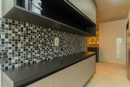 Apartamento à venda com 1 quarto, 74m² em Santo Amaro, São Paulo