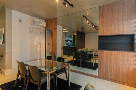 Apartamento à venda com 1 quarto, 74m² em Santo Amaro, São Paulo