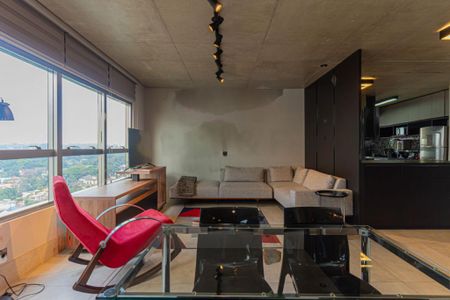 Apartamento à venda com 1 quarto, 74m² em Santo Amaro, São Paulo