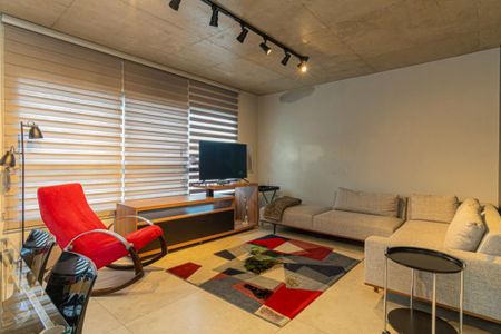 Apartamento à venda com 1 quarto, 74m² em Santo Amaro, São Paulo
