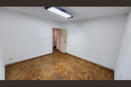 Casa à venda com 3 quartos, 287m² em Jardim das Acacias, São Paulo
