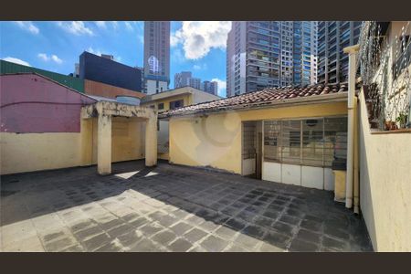 Casa à venda com 3 quartos, 287m² em Jardim das Acacias, São Paulo