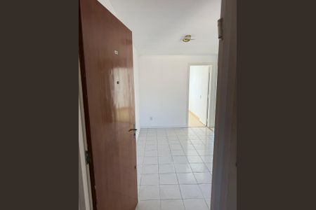 Sala de apartamento à venda com 2 quartos, 42m² em Rubem Berta, Porto Alegre