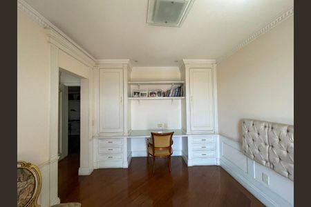 Apartamento à venda com 317m², 6 quartos e 5 vagas