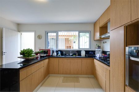 Casa à venda com 3 quartos, 179m² em Santo Amaro, São Paulo