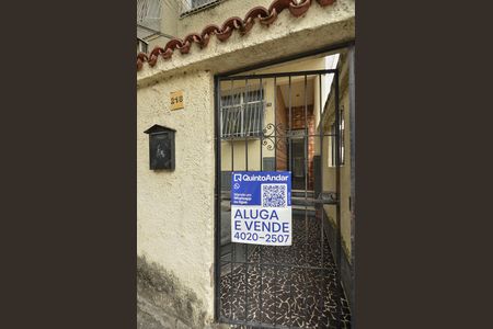 Apartamento para alugar com 90m², 2 quartos e 1 vaga Apartamento para alugar com 90m², 2 quartos e 1 vagaFachada