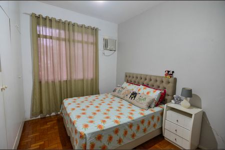 Quarto 1 de apartamento para alugar com 2 quartos, 90m² em Grajaú, Rio de Janeiro