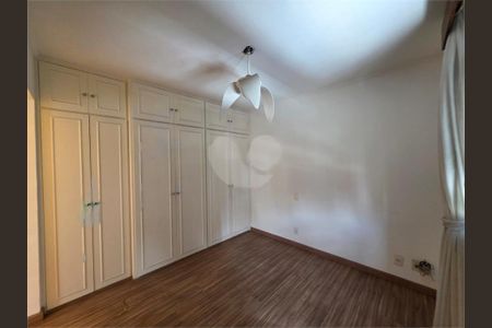 Apartamento à venda com 192m², 3 quartos e 3 vagas