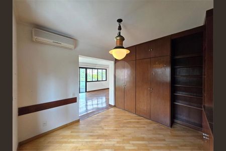 Apartamento à venda com 192m², 3 quartos e 3 vagas