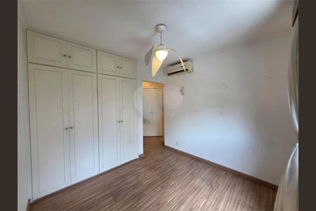 Apartamento à venda com 192m², 3 quartos e 3 vagas