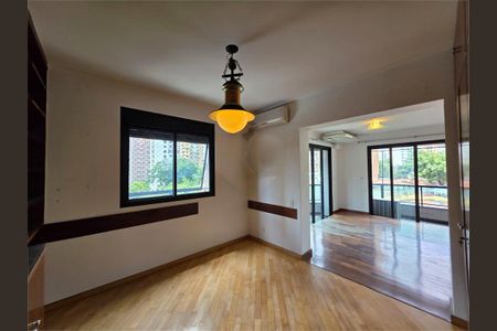 Apartamento à venda com 192m², 3 quartos e 3 vagas