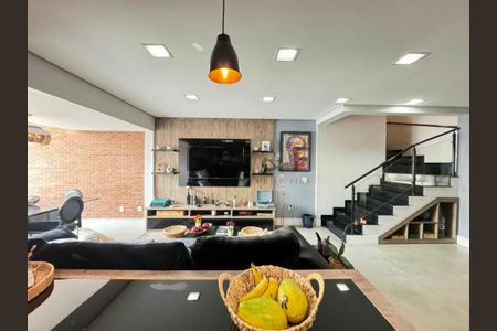 Apartamento à venda com 2 quartos, 105m² em Vila Cordeiro, São Paulo
