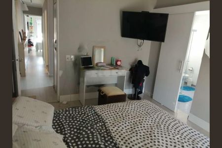 Casa à venda com 4 quartos, 140m² em Campo Belo, São Paulo