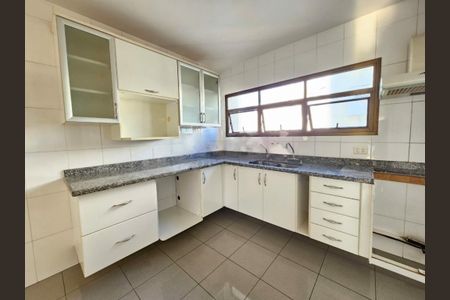 Apartamento à venda com 3 quartos, 118m² em Planalto Paulista, São Paulo