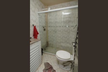 Casa à venda com 450m², 5 quartos e 1 vaga Casa à venda com 450m², 5 quartos e 1 vagaBanheiro