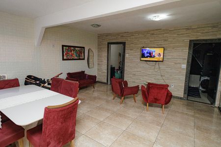 Casa à venda com 450m², 5 quartos e 1 vaga Casa à venda com 450m², 5 quartos e 1 vagaCopa