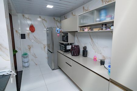 Casa à venda com 450m², 5 quartos e 1 vaga Casa à venda com 450m², 5 quartos e 1 vagaCozinha