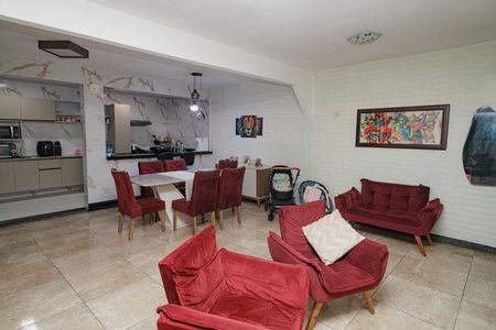 Casa à venda com 450m², 5 quartos e 1 vaga Casa à venda com 450m², 5 quartos e 1 vagaCopa