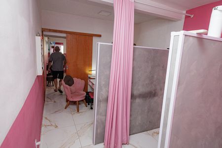 Casa à venda com 450m², 5 quartos e 1 vaga Casa à venda com 450m², 5 quartos e 1 vagaAnexo salão 3 Ambiente