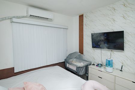 Casa à venda com 450m², 5 quartos e 1 vaga Casa à venda com 450m², 5 quartos e 1 vagaQuarto 1