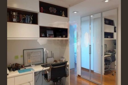 Apartamento à venda com 3 quartos, 158m² em Indianópolis, São Paulo