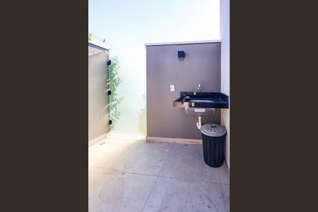 Casa de condomínio para alugar com 100m², 3 quartos e 1 vaga Casa de condomínio para alugar com 100m², 3 quartos e 1 vagaÁrea de Serviço