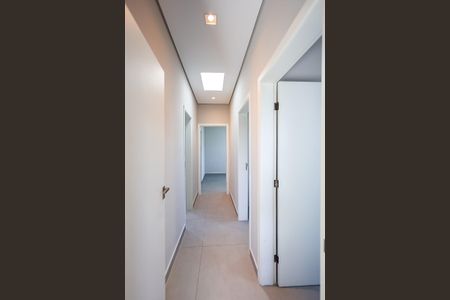 Casa de condomínio para alugar com 100m², 3 quartos e 1 vaga Casa de condomínio para alugar com 100m², 3 quartos e 1 vagaCorredor quartos