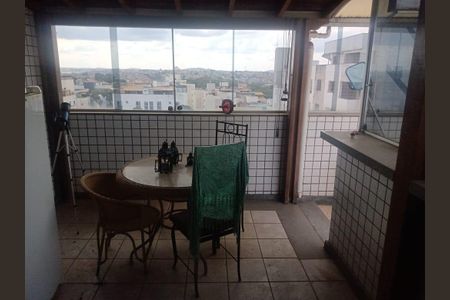 Apartamento à venda com 220m², 4 quartos e 4 vagas