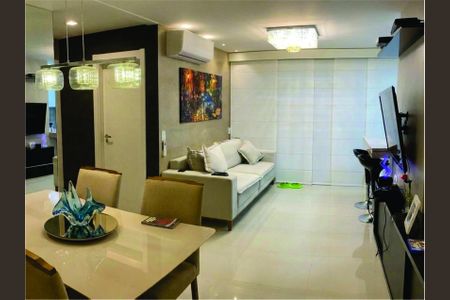 Sala de apartamento à venda com 2 quartos, 80m² em Barra Olímpica, Rio de Janeiro