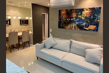 Sala de apartamento à venda com 2 quartos, 80m² em Barra Olímpica, Rio de Janeiro