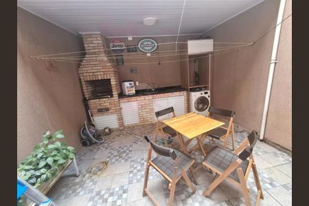 Casa à venda com 3 quartos, 131m² em Vila Isa, São Paulo