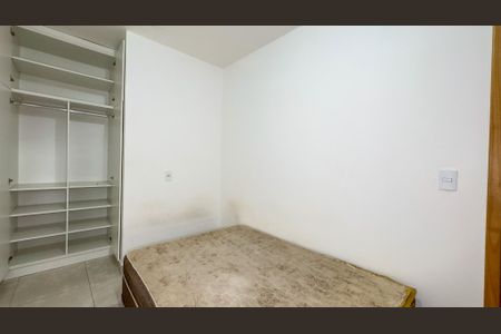 Quarto de casa para alugar com 1 quarto, 27m² em Jardim São Luís, São Paulo