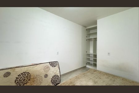 Quarto de casa para alugar com 1 quarto, 27m² em Jardim São Luís, São Paulo