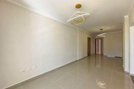 Sala de apartamento para alugar com 3 quartos, 117m² em Vila Caiçara, Praia Grande