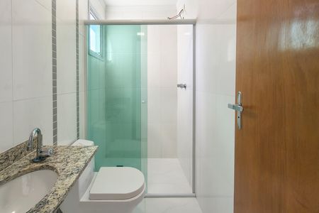 Banheiro da Suíte 3 de apartamento para alugar com 3 quartos, 117m² em Vila Caiçara, Praia Grande