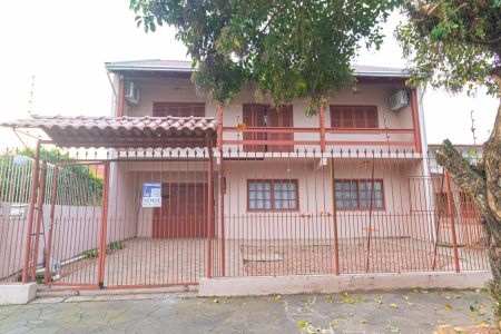 Fachada de casa à venda com 3 quartos, 190m² em Niterói, Canoas