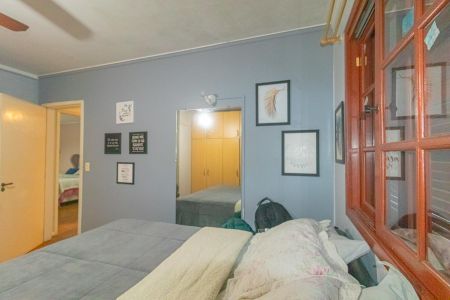 Quarto 2  de casa à venda com 3 quartos, 190m² em Niterói, Canoas