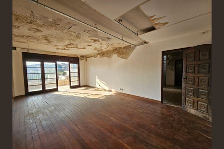 Casa à venda com 5 quartos, 504m² em Pechincha, Rio de Janeiro