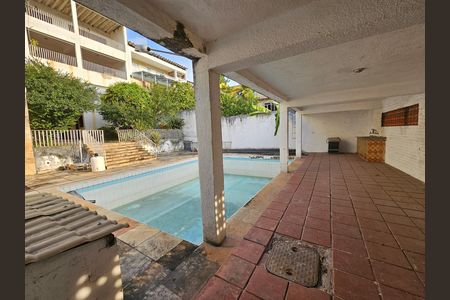 Casa à venda com 504m², 5 quartos e 5 vagas