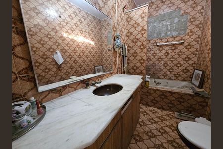 Casa à venda com 504m², 5 quartos e 5 vagas