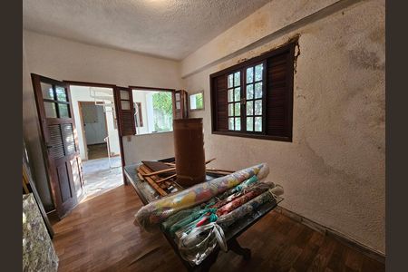 Casa à venda com 504m², 5 quartos e 5 vagas