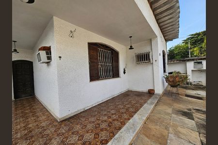 Casa à venda com 504m², 5 quartos e 5 vagas