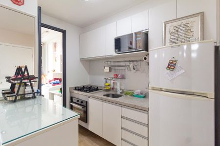 Apartamento à venda com 47m², 2 quartos e 1 vaga Apartamento à venda com 47m², 2 quartos e 1 vagaCozinha e Área de Serviço