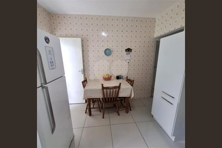 Casa à venda com 2 quartos, 72m² em Jardim Lallo, São Paulo