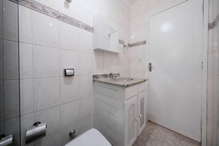 Casa para alugar com 300m², 3 quartos e 2 vagasBanheiro 1