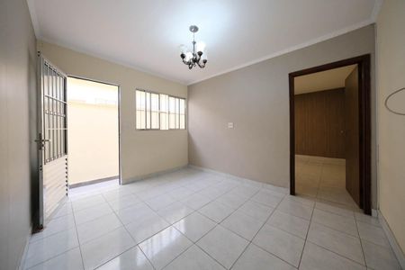 Sala de casa para alugar com 3 quartos, 300m² em Jardim Nordeste, São Paulo