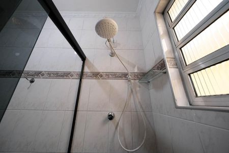 Casa para alugar com 300m², 3 quartos e 2 vagasBanheiro 1